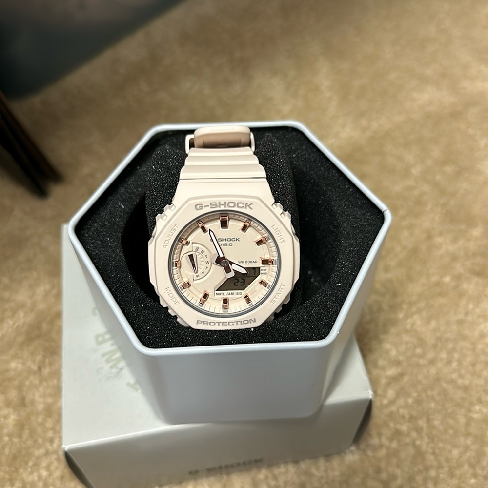 Brand new G-SHOCK limited edition watch, model 5611, pink women